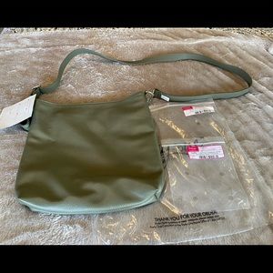 NWT Studio Thirty-one olive Modern Studio bag, strap and 2 flaps